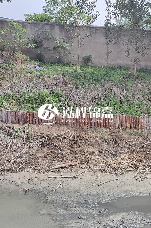 河邊打木樁有什么作用-木樁打入土里怎么防腐的？