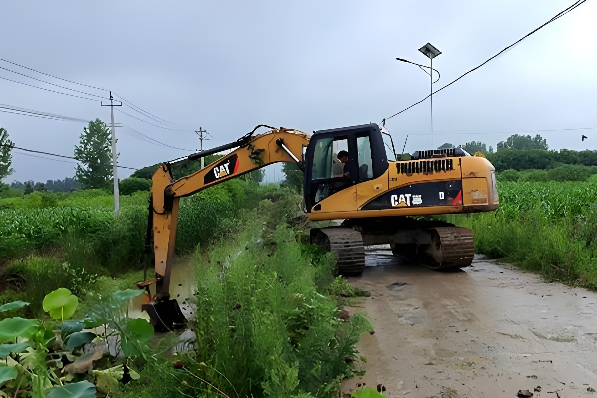 長(zhǎng)沙水挖清淤團(tuán)隊(duì)泓樺錦嘉-沼澤地清淤費(fèi)用大概是怎樣計(jì)算的？?