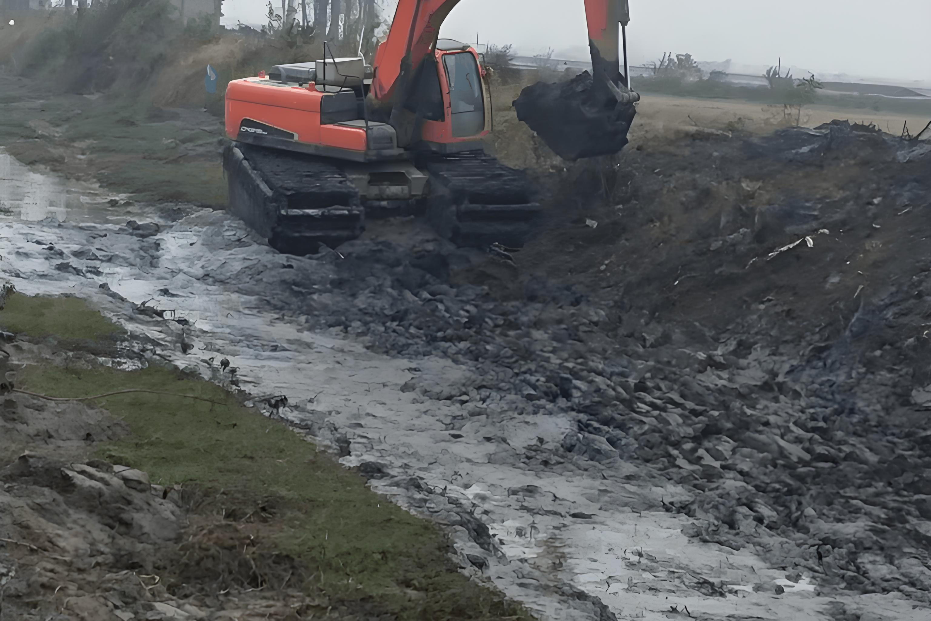 廣東湛江挖機(jī)清淤施工隊(duì)-挖機(jī)清淤能在水下作業(yè)嗎？?