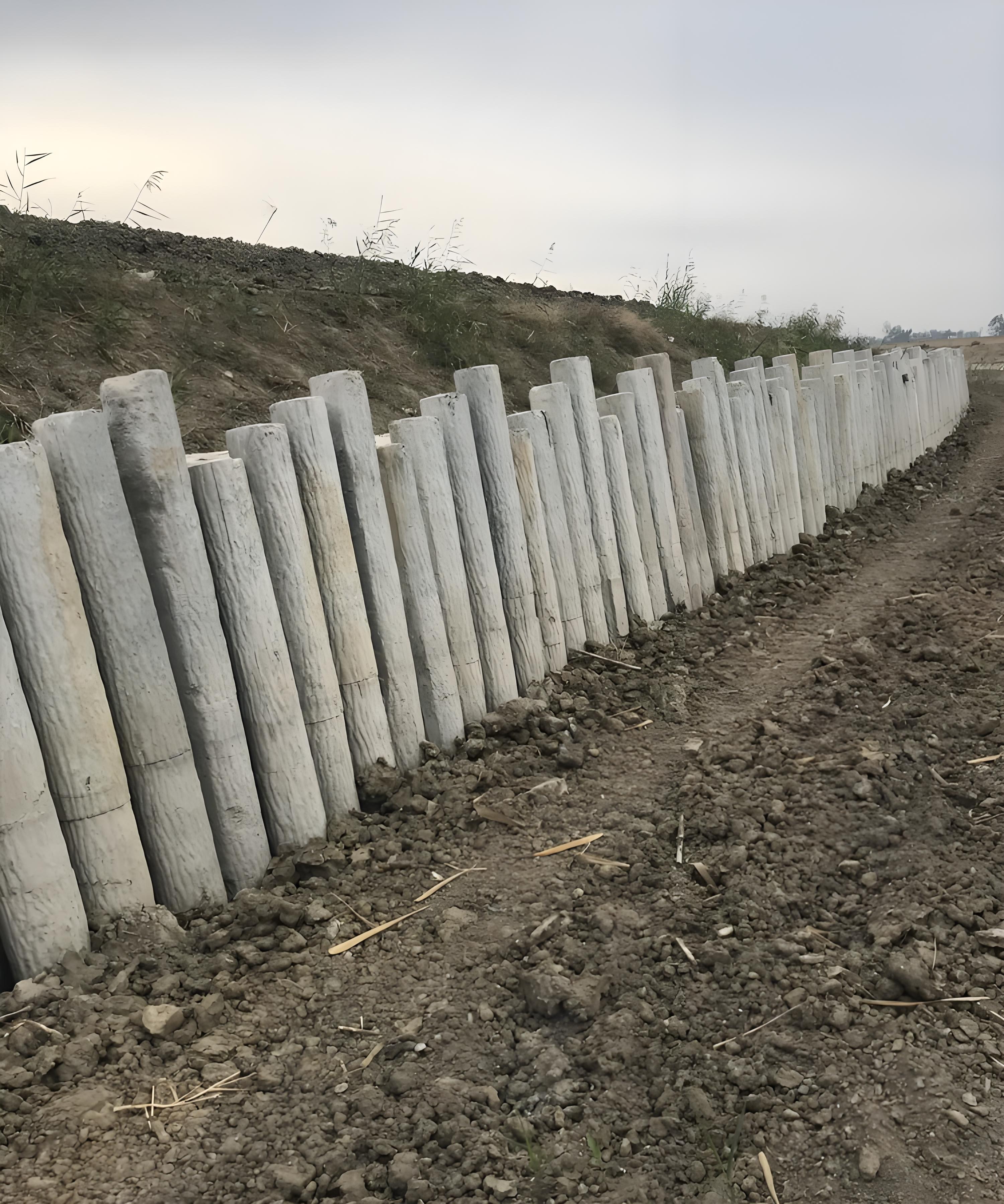 水泥樁批發(fā)廠家泓樺錦嘉-混凝土圓樁施工的配筋要求是什么？