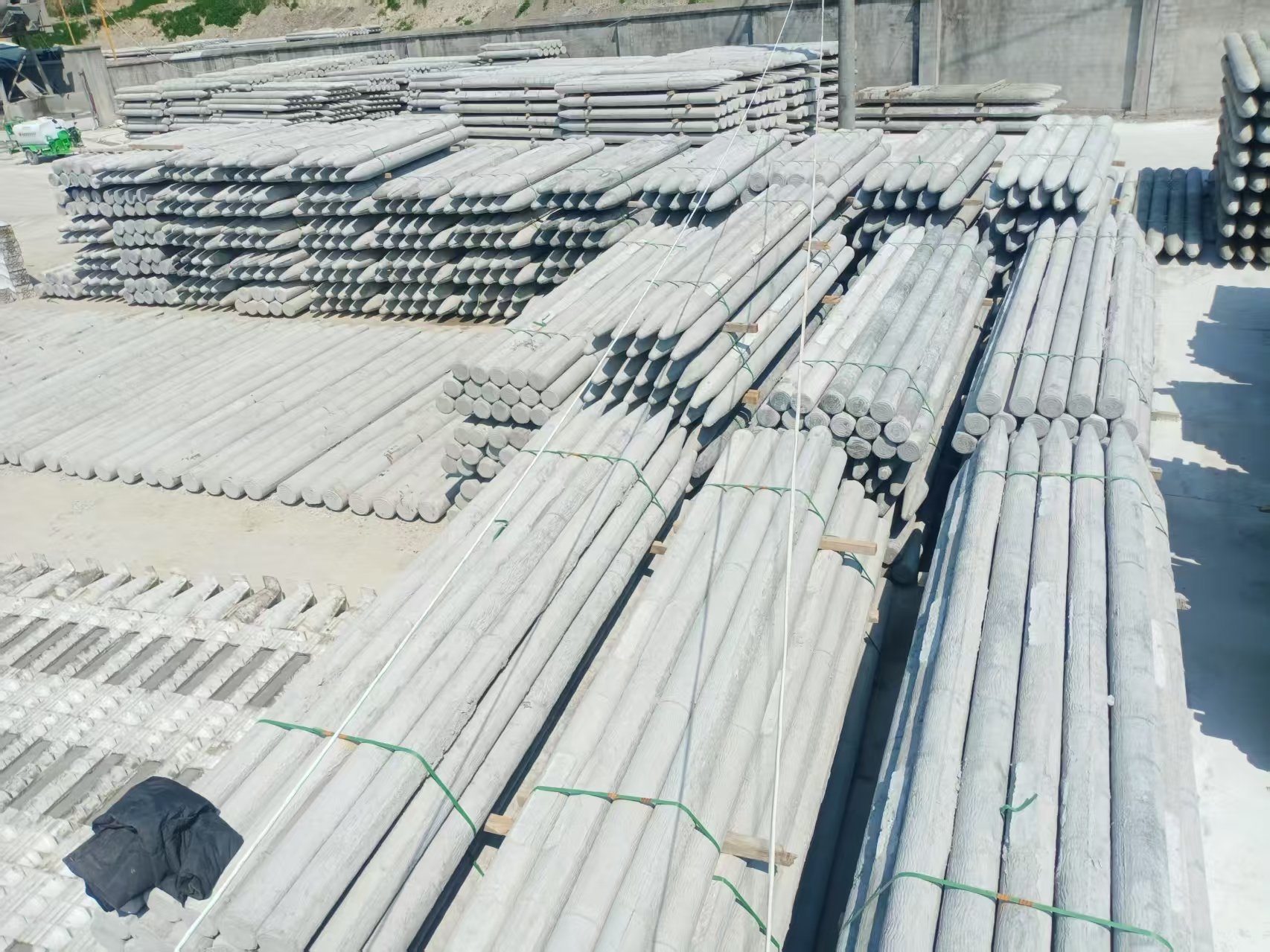 水泥樁廠家泓樺錦嘉 - 水泥樁和木樁哪個更經(jīng)濟？?