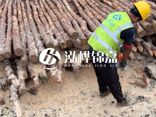 松木樁廠家泓樺錦嘉-打松木樁一天能完成多少根的施工量？