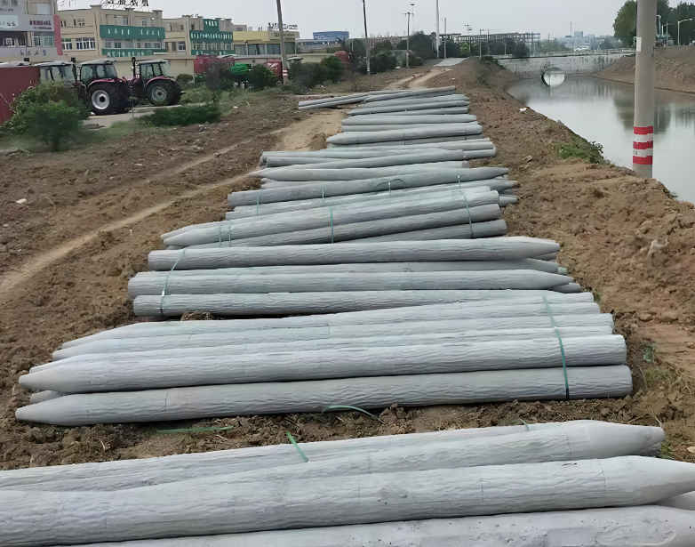 水泥仿木樁施工隊泓樺錦嘉 - 水泥圓樁和方樁哪個更適合做圍欄柱？