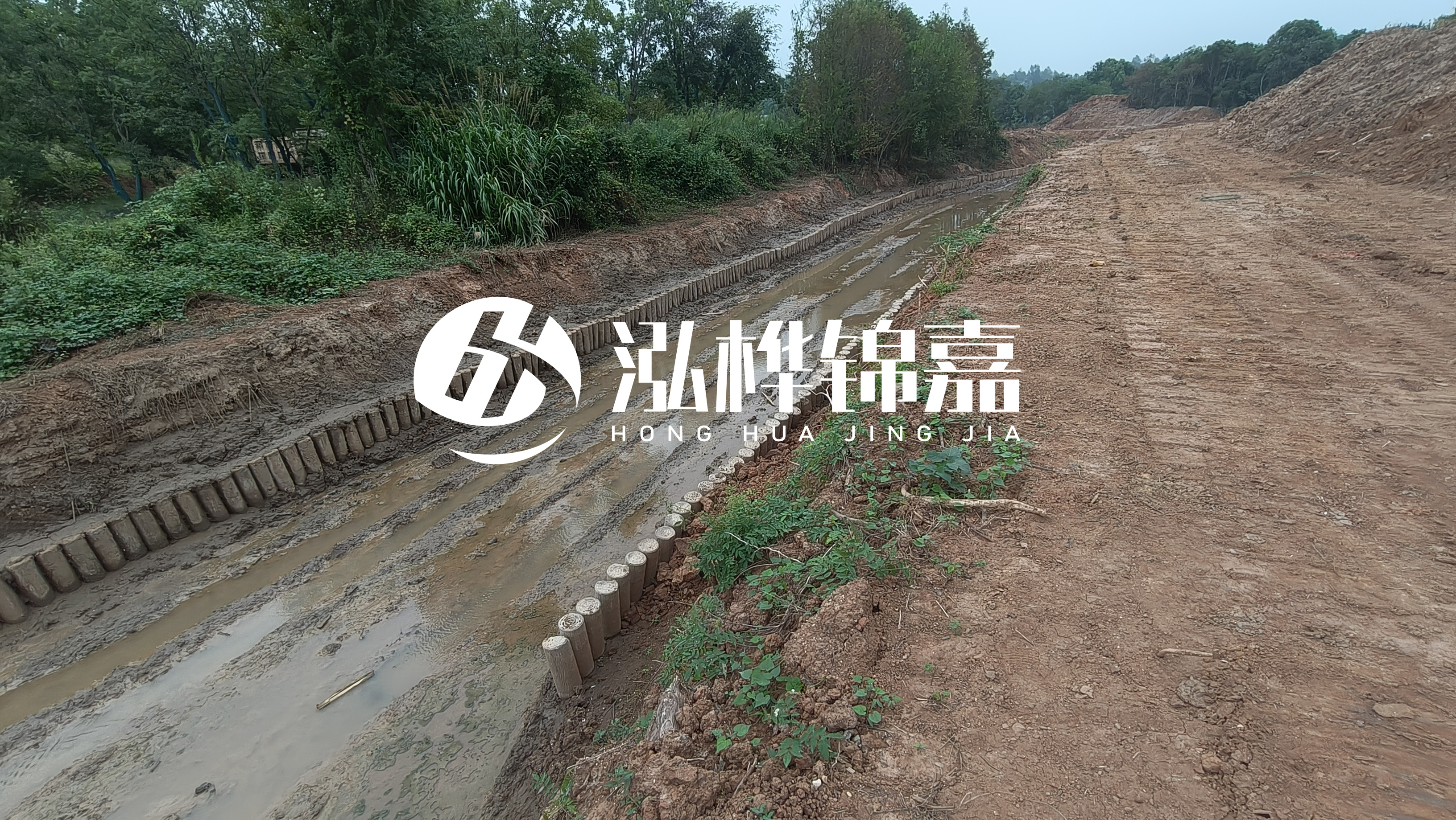 水泥仿木樁施工隊(duì)泓樺錦嘉 - 河道仿木樁的高度需要超出水位多少？